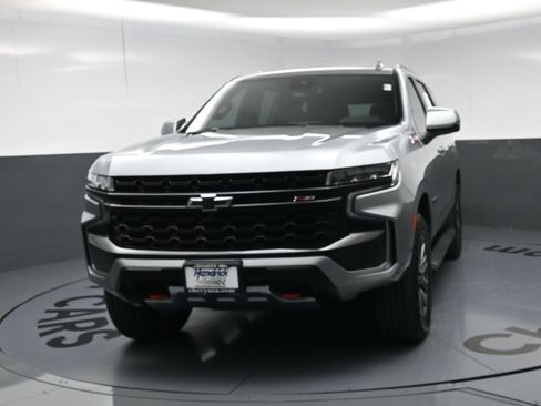 Used 2023 Chevrolet Tahoe Z71 w/ Luxury Package AWD/4WD image 5