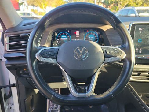 Certified 2024 Volkswagen Atlas SEL Premium R-Line image 18