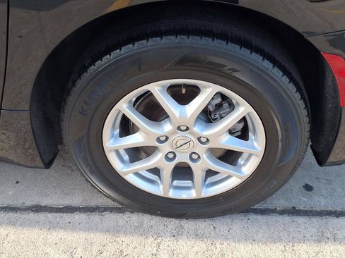 Used 2024 Chrysler Pacifica Touring-L FWD image 10