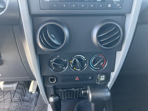 Used 2009 Jeep Wrangler X image 22