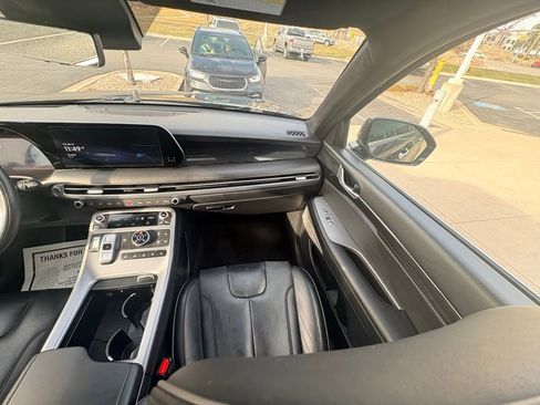 Used 2024 Hyundai Palisade Calligraphy image 12