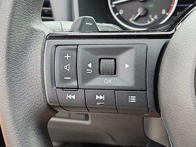 Used 2023 Nissan Rogue SV AWD/4WD image 20