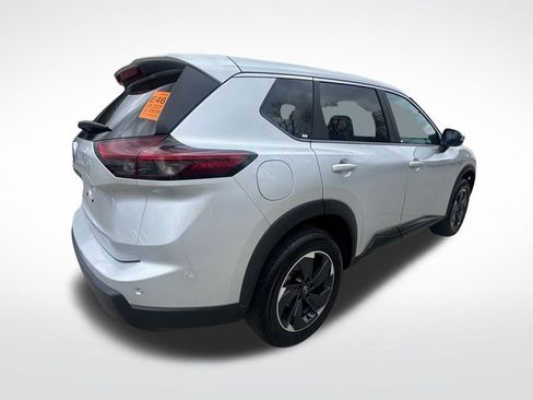 Used 2025 Nissan Rogue SV image 9