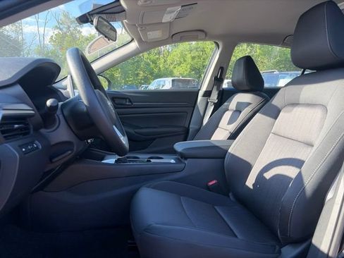 New 2026 Nissan Altima 2.5 SV FWD image 11