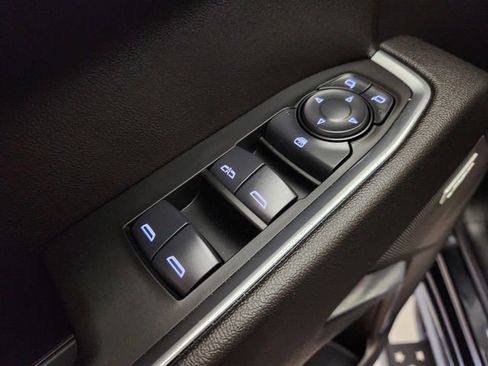 Used 2024 Chevrolet Silverado 1500 LT Trail Boss w/ Convenience Package II AWD/4WD image 23
