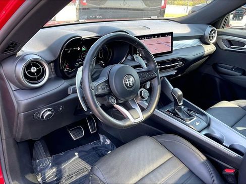 Used 2024 Alfa Romeo Tonale Veloce w/ Active Assist Package image 19