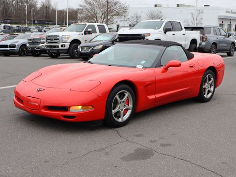 Used 2002 Chevrolet Corvette Convertible w/ Preferred Equipment Group2 image 16
