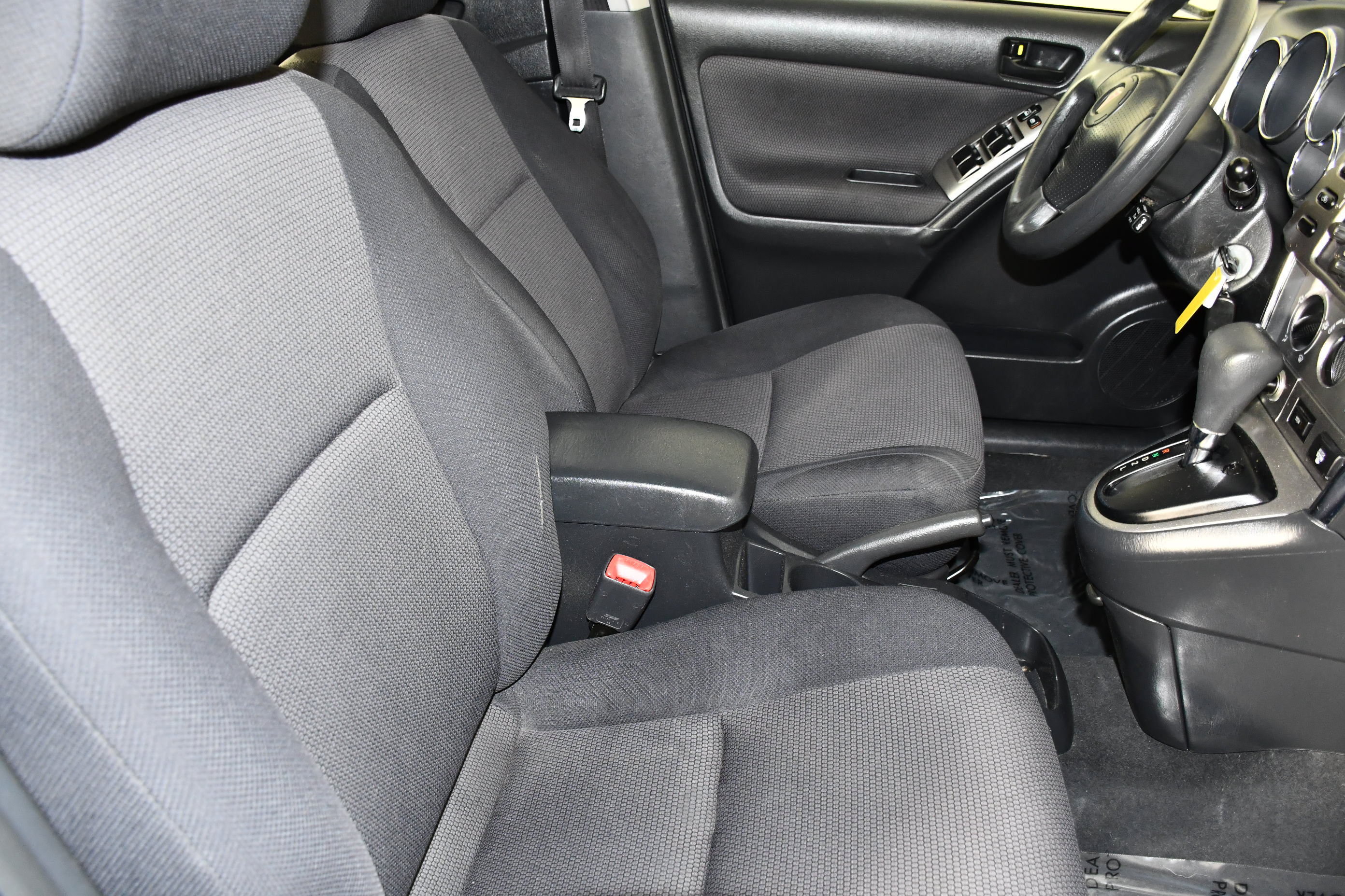 Used 2005 Pontiac Vibe w/ Power Group Value Package FWD image 36