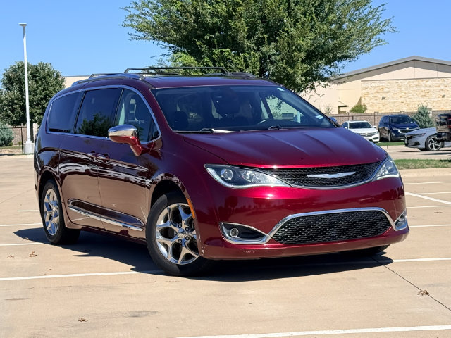 Used 2018 Chrysler Pacifica Limited FWD image 6