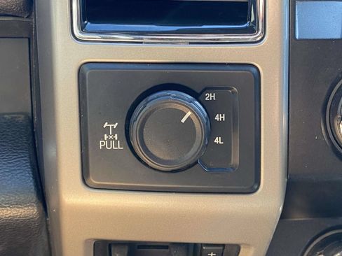 Used 2019 Ford F250 Lariat w/ Lariat Ultimate Package AWD/4WD image 31