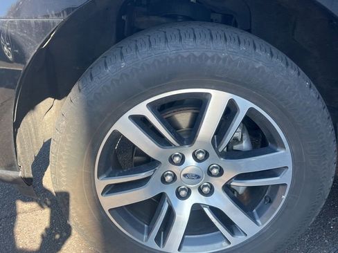 Used 2024 Ford Expedition Max Limited image 14