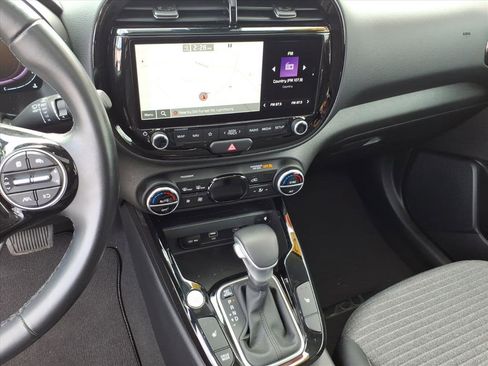 Used 2023 Kia Soul EX image 25