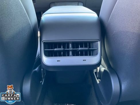 Used 2023 Tesla Model Y Long Range AWD/4WD image 36