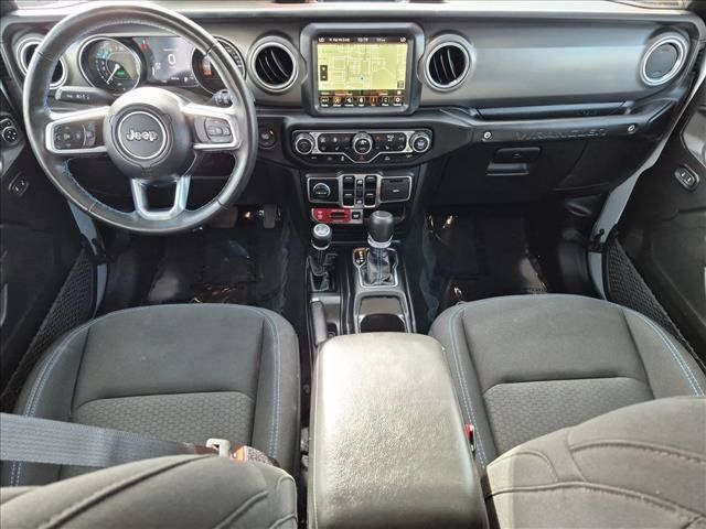 Used 2023 Jeep Wrangler Unlimited Rubicon 4xe w/ Cold Weather Group AWD/4WD image 24