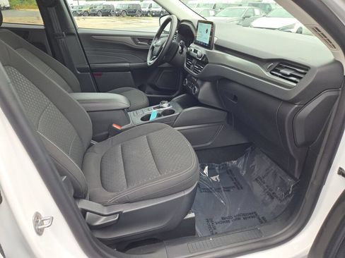 Used 2024 Ford Escape Active AWD/4WD image 7