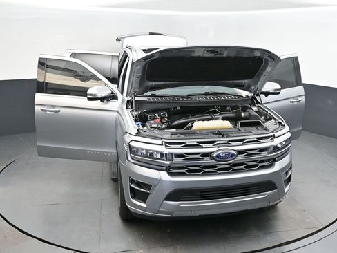Used 2024 Ford Expedition Platinum image 54