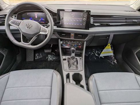 New 2026 Volkswagen Jetta SE FWD image 15