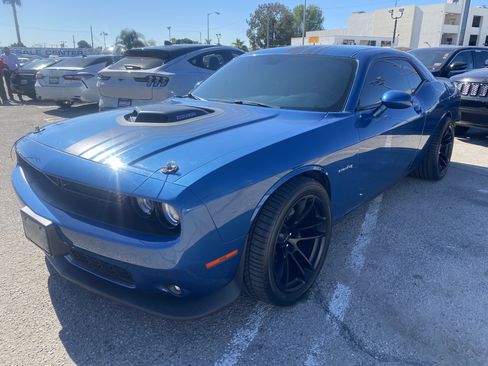 Used 2020 Dodge Challenger R/T w/ Shaker Package image 2