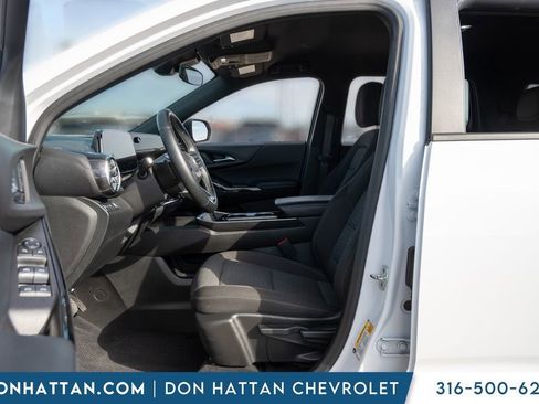 Used 2025 Chevrolet Equinox LT image 5