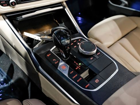 Used 2021 BMW 330i Sedan w/ Driving Assistance Package image 23