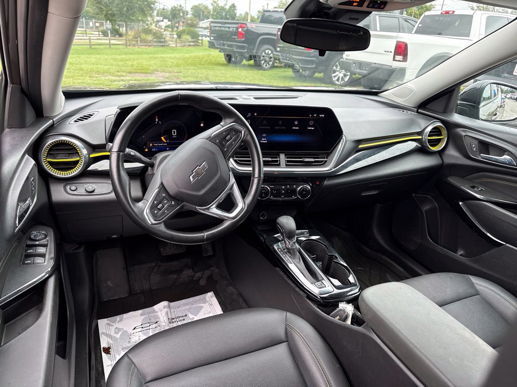 Used 2024 Chevrolet Trax ACTIV w/ Sunroof Package FWD image 10