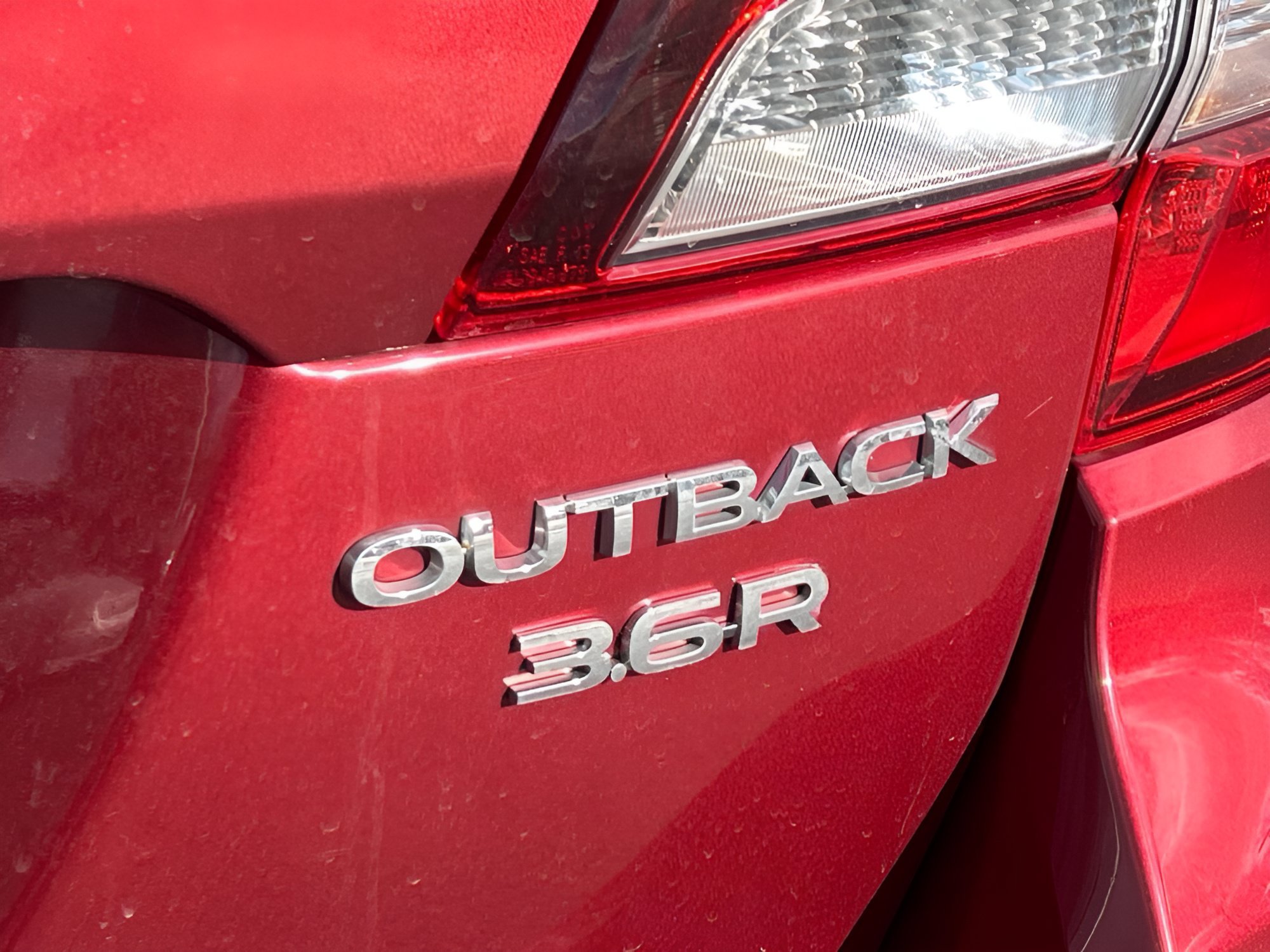 Used 2015 Subaru Outback 3.6R Limited AWD/4WD image 8