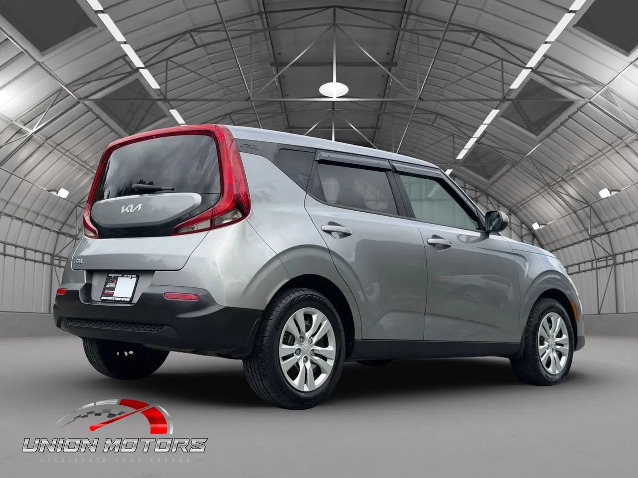 Used 2022 Kia Soul LX FWD image 4