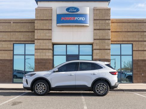 New 2026 Ford Escape SE image 9