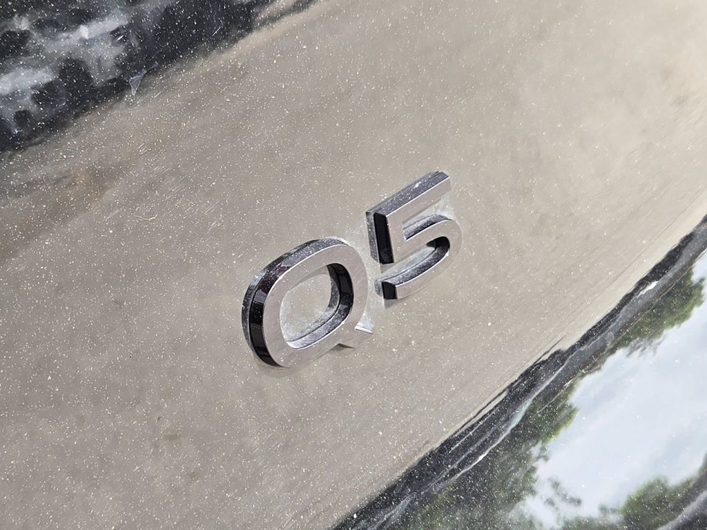 Certified 2025 Audi Q5 Premium Plus w/ Premium Plus AWD/4WD image 15