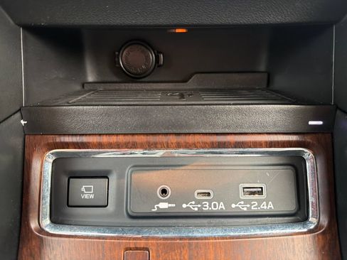Used 2023 Subaru Ascent Touring AWD/4WD image 52