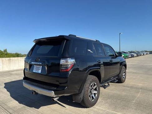 Used 2018 Toyota 4Runner TRD Off-Road Premium w/ Convenience Package image 3