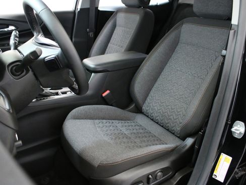 Used 2023 Chevrolet Equinox LT AWD/4WD image 24