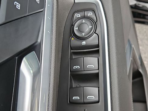 Used 2026 Chevrolet Silverado 2500 LT w/ Convenience Package image 29