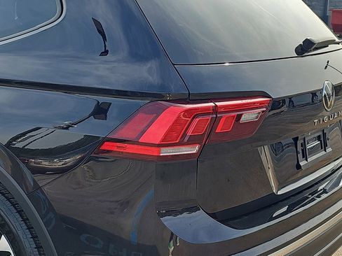 Used 2024 Volkswagen Tiguan S image 37