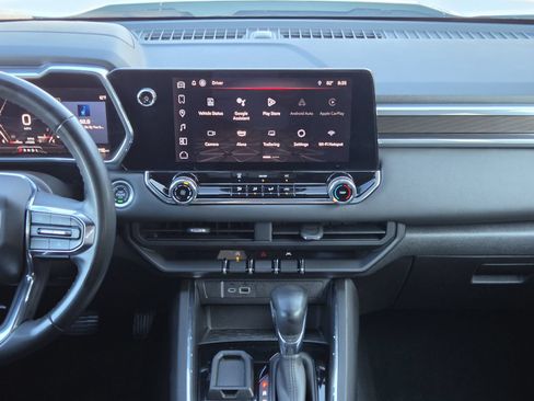 Used 2024 GMC Canyon Elevation RWD image 18