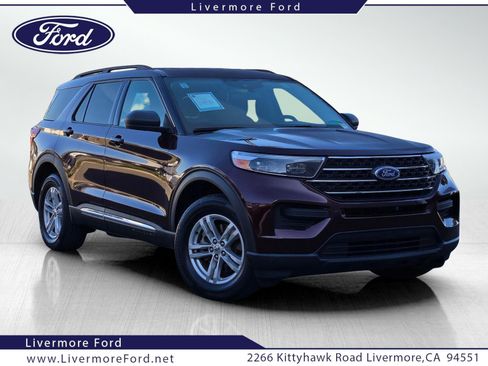 Used 2022 Ford Explorer XLT image 1