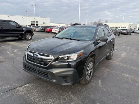 Used 2021 Subaru Outback 2.5i image 2