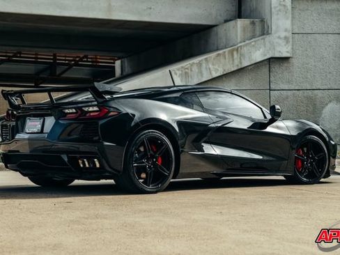 Used 2020 Chevrolet Corvette Stingray Coupe w/ Battery Protection Package RWD image 3