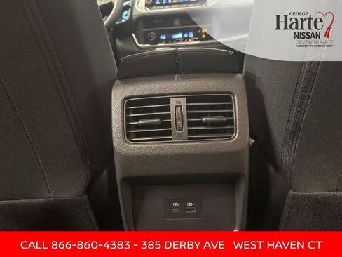 Certified 2023 Nissan Rogue SV image 23