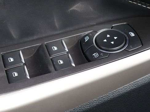 Used 2023 Ford Explorer XLT w/ Equipment Group 202A image 28