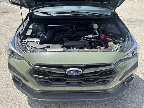 New 2025 Subaru Crosstrek 2.5i Limited w/ Popular Package #3A image 9
