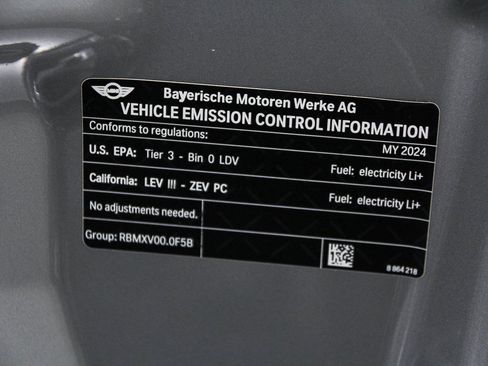 Certified 2024 MINI Cooper SE image 28