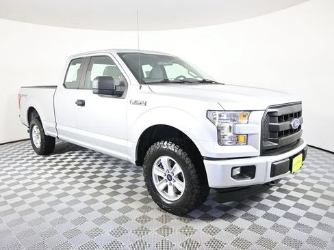 Used 2017 Ford F150 XL w/ Equipment Group 101A Mid AWD/4WD image 10