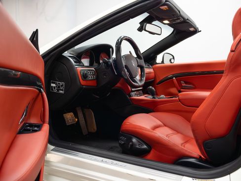 Used 2018 Maserati GranTurismo Sport image 29