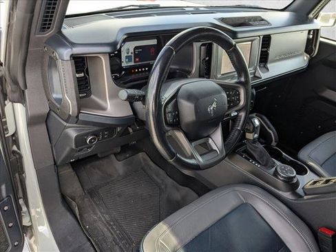 Used 2021 Ford Bronco Outer Banks image 9
