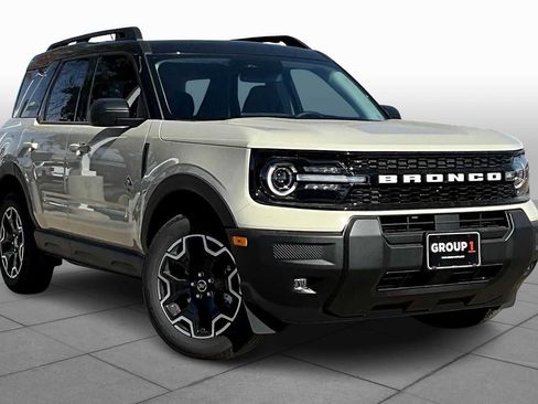 New 2025 Ford Bronco Sport Outer Banks image 2