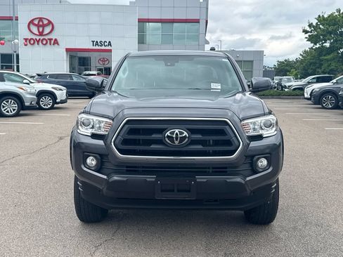 Used 2023 Toyota Tacoma SR5 AWD/4WD image 2