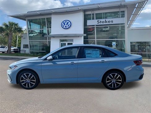 New 2026 Volkswagen Jetta SE image 7