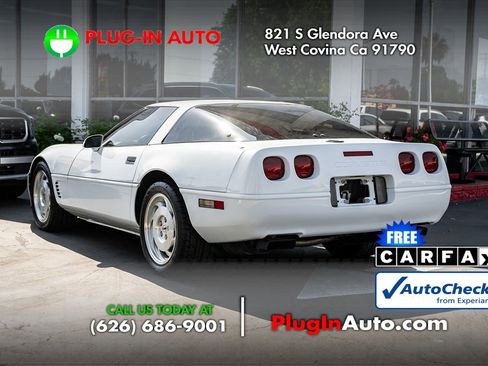 Used 1996 Chevrolet Corvette Coupe RWD image 4
