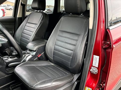 Used 2015 Ford Escape Titanium image 14